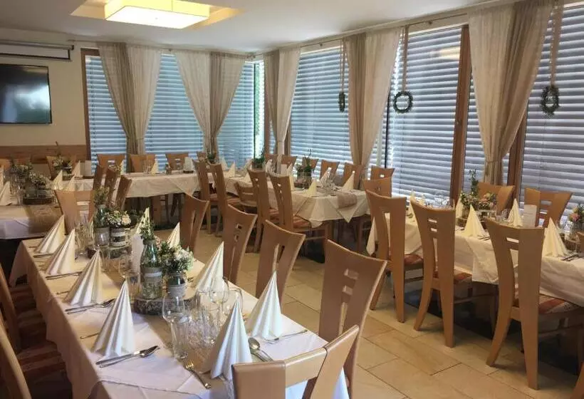 هتل Zistelberghof