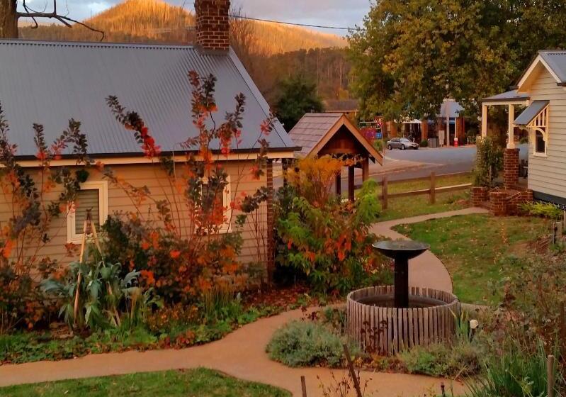 Marysville Garden Cottages