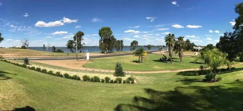 汽车旅馆 Capricorn Motor Inn