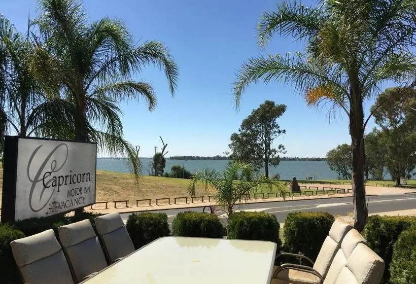 汽车旅馆 Capricorn Motor Inn