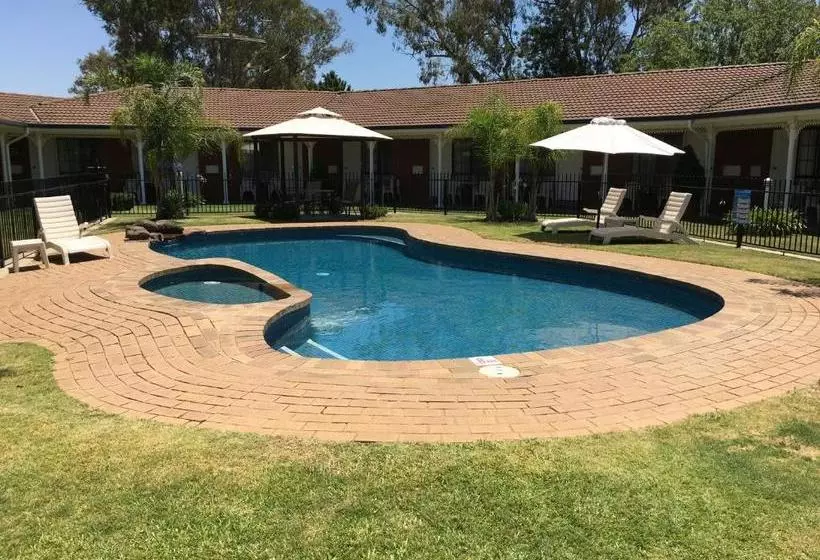 汽车旅馆 Capricorn Motor Inn