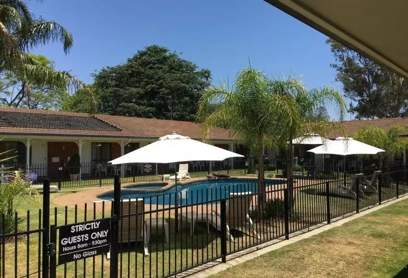 汽车旅馆 Capricorn Motor Inn