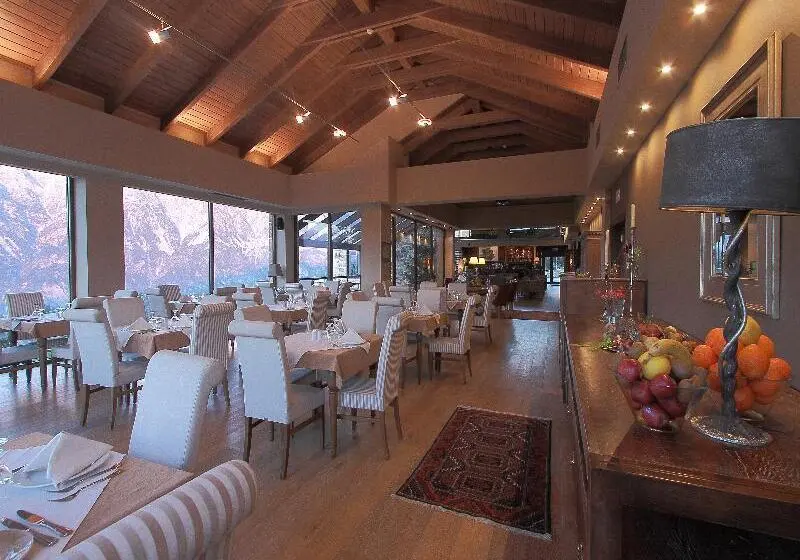 Orizontes Tzoumerkon Hotel Resort