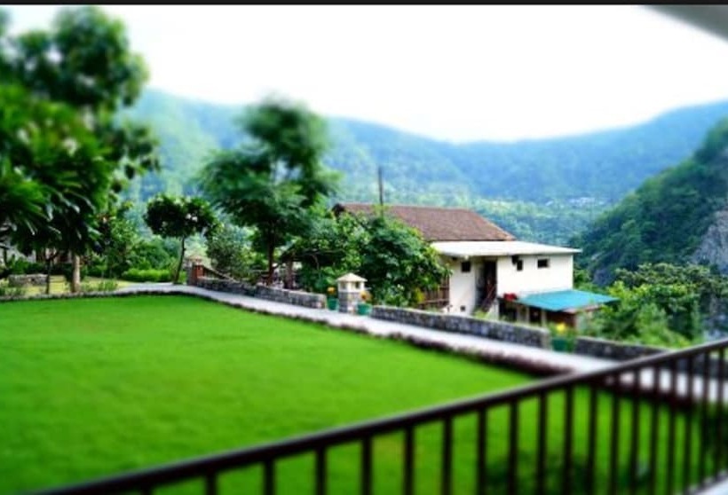 منتجع Sterling Corbett