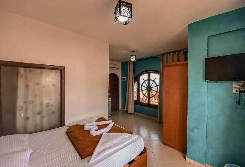 تختخواب و صبحانه Downtown