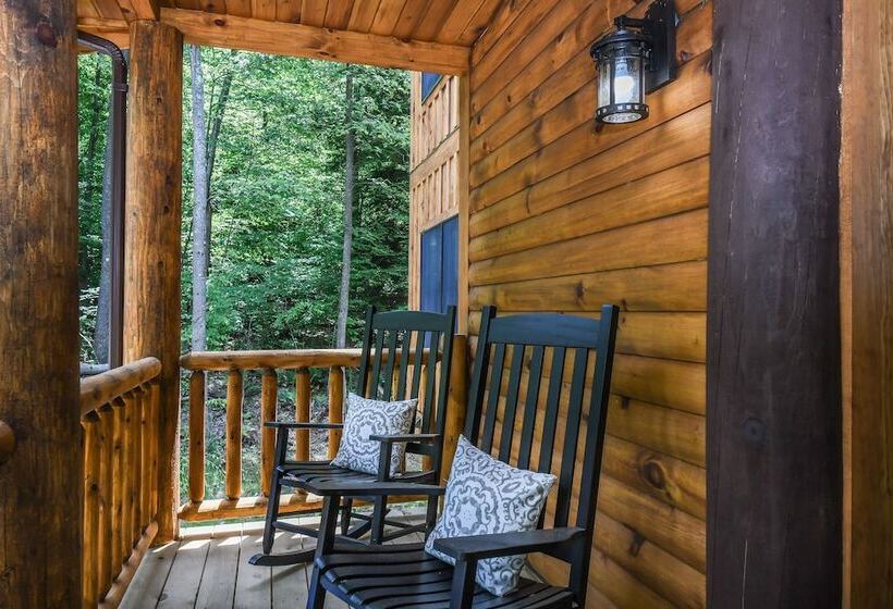 Hemlock Hideaway