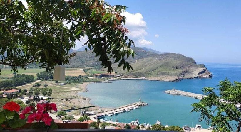 Хостел İmroz Begonvil