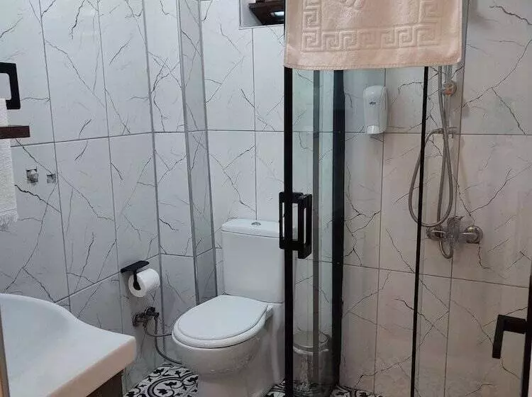 簡易ホテル İmroz Begonvil