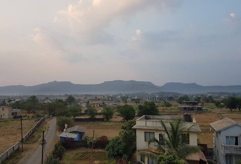 Отель Heritage Inn