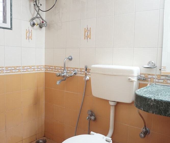 Отель Heritage Inn