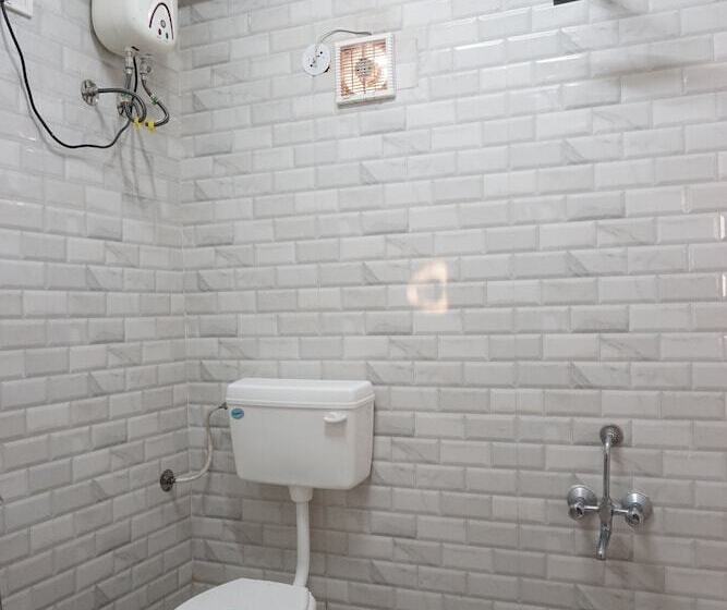 Отель Heritage Inn