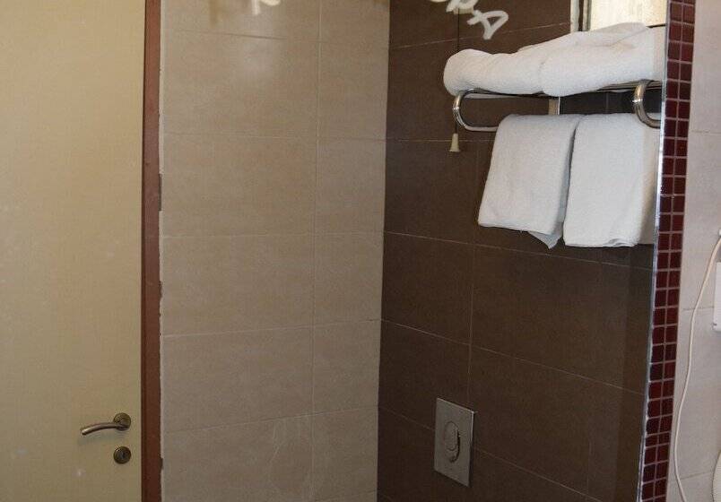 בית מלון כפרי Serenity Tolo