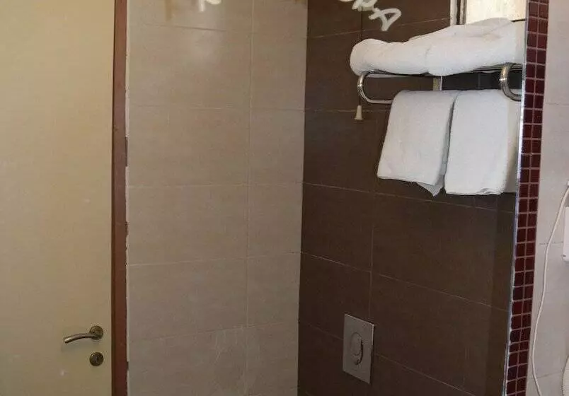 Hotelli Serenity Tolo