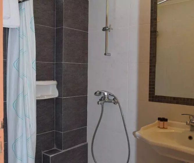 Hotelli Serenity Tolo