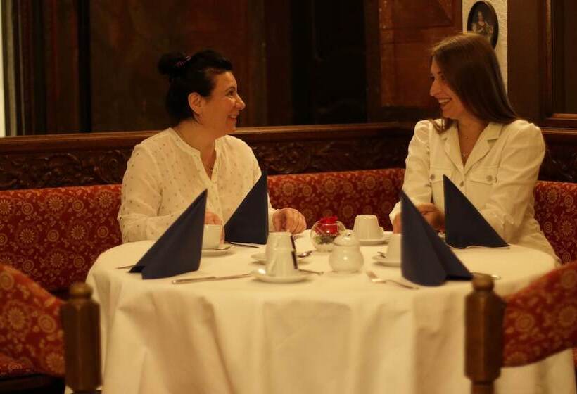 ホテル Zum Ritter St. Georg