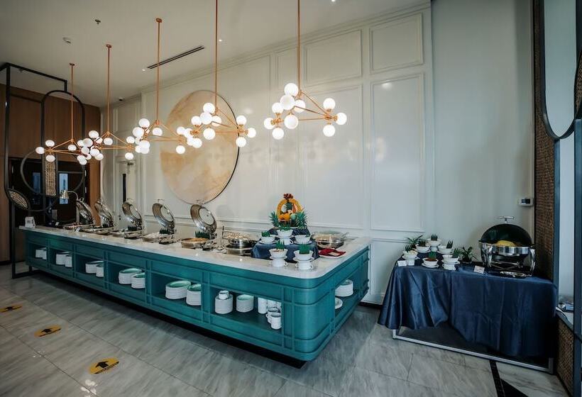 Luwansa Hotel & Convention Center Manado