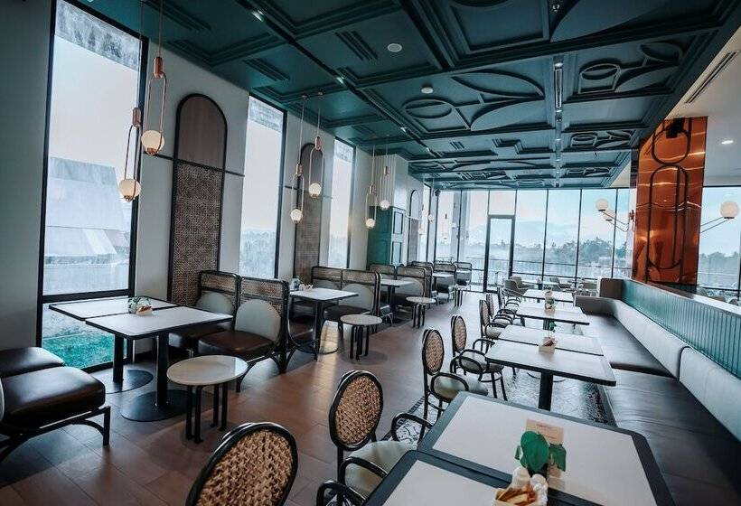 Luwansa Hotel & Convention Center Manado