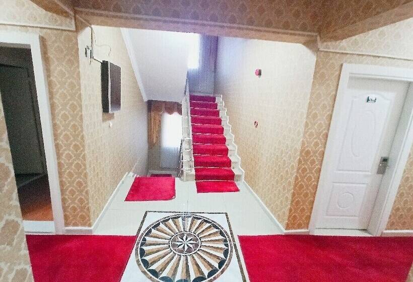 Mi̇raç Golden Palace Otel