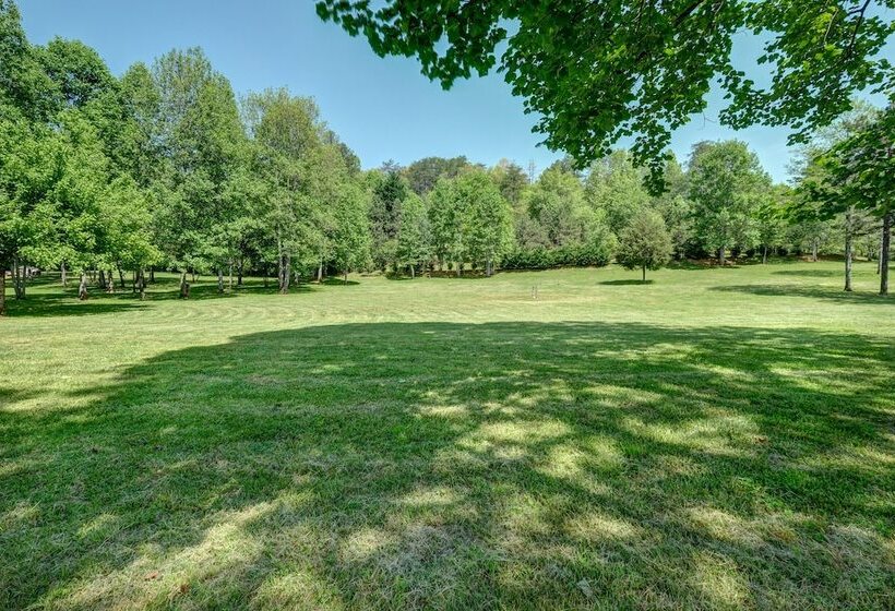 بنسيون Cobb Creek Cabins