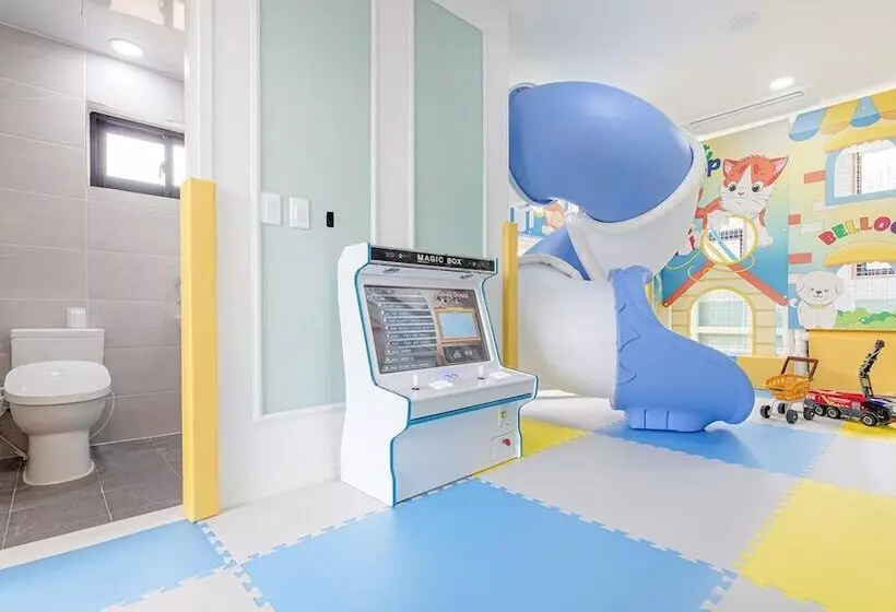 ペンション Gapyeong Belloci Firstige Partypoolvilla