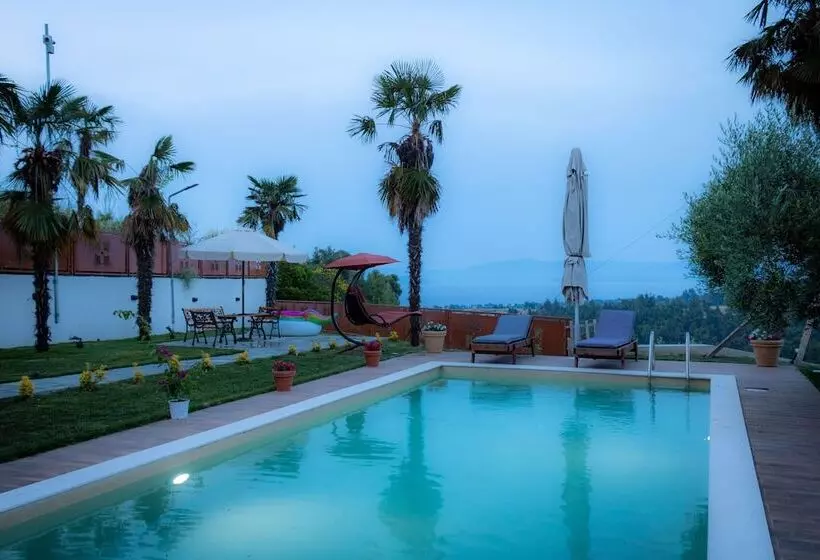 ペンション Pefkohori Golden Mountain Beach Resort