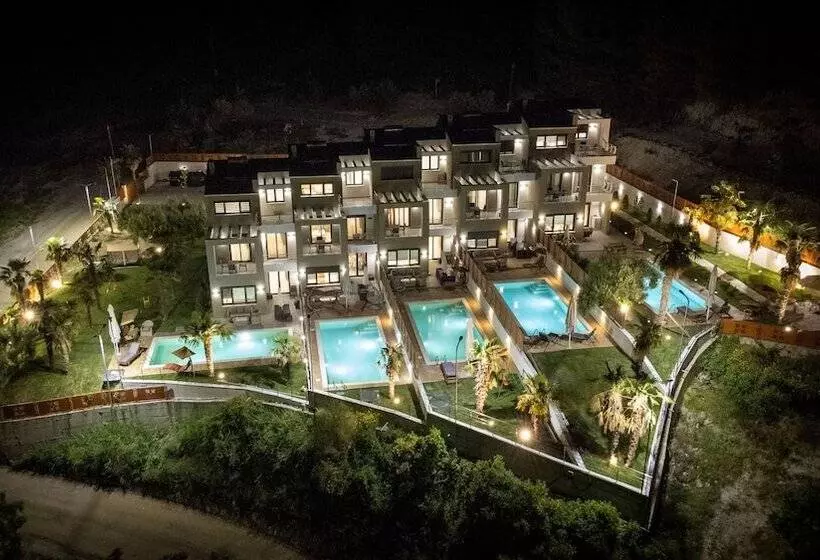 ペンション Pefkohori Golden Mountain Beach Resort