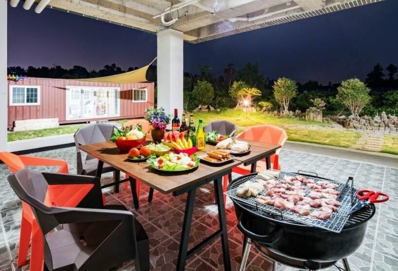 Seogwipo Soesokkak Cheonil Pension