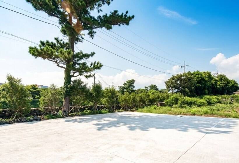 Seogwipo Soesokkak Cheonil Pension