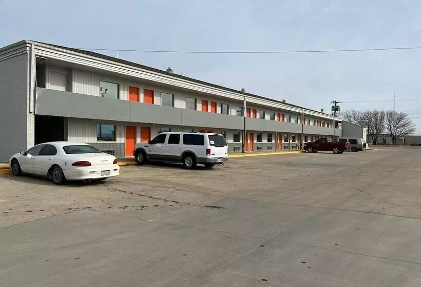 Travelerslodge Motel