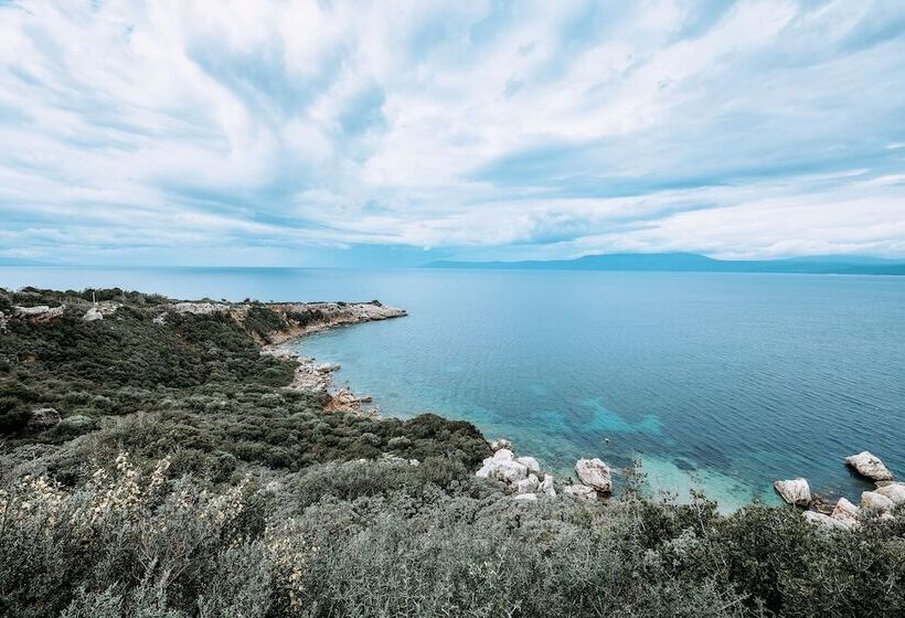 Hiddenbay Teos Hotel Sigacik