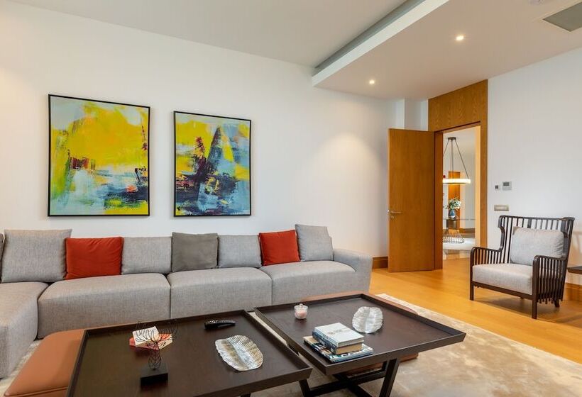 Hiddenbay Teos Hotel Sigacik