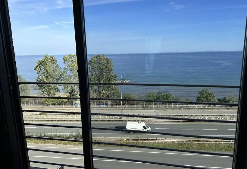 Hotelli şehrar Suit