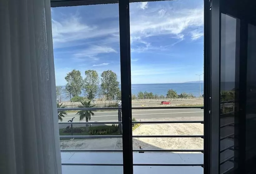 Hotelli şehrar Suit