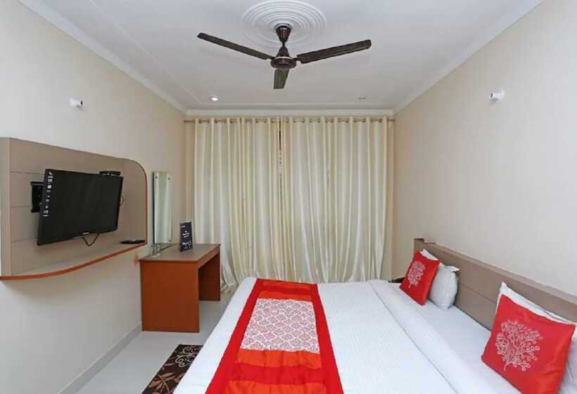 Szálloda Goroomgo Bhagirath Inn Tapovan Rishikesh