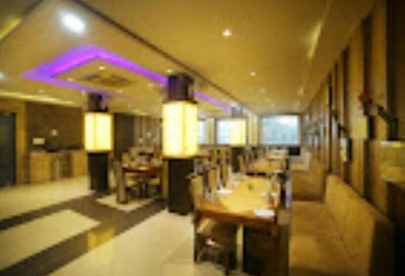 Hotel Goroomgo Galaxy Mathura