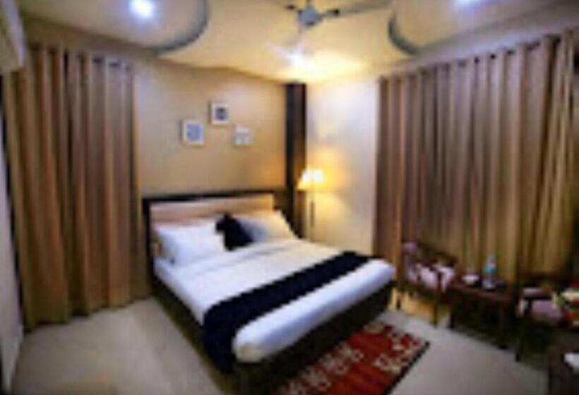 Hotel Goroomgo Galaxy Mathura