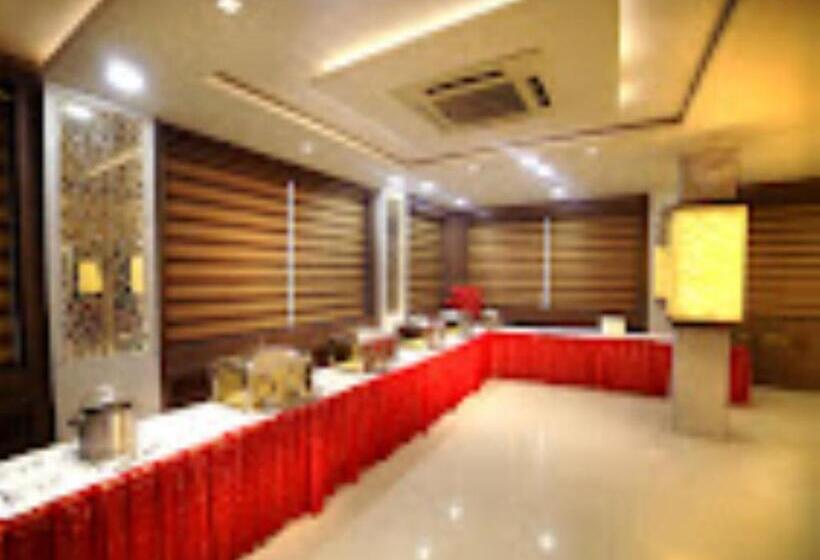 Hotel Goroomgo Galaxy Mathura