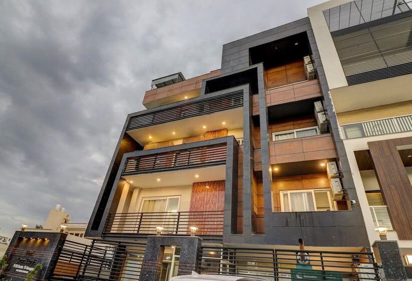 בית מלון כפרי Grand Manor