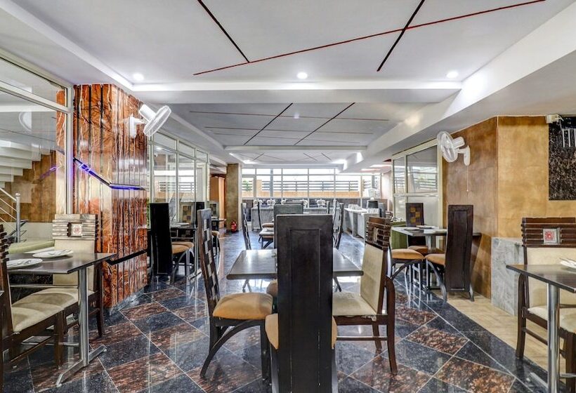 בית מלון כפרי Grand Manor