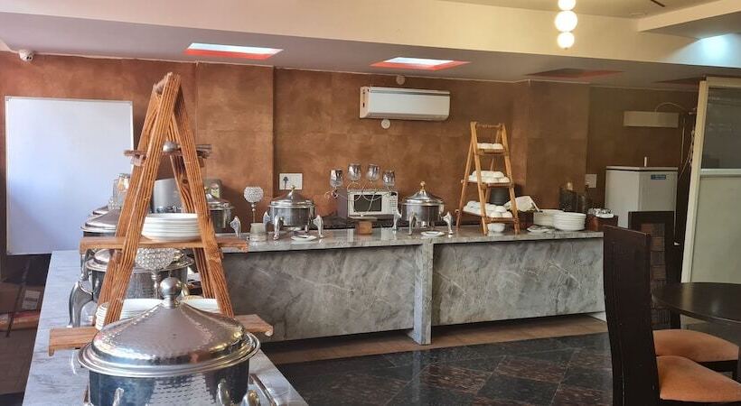 בית מלון כפרי Grand Manor