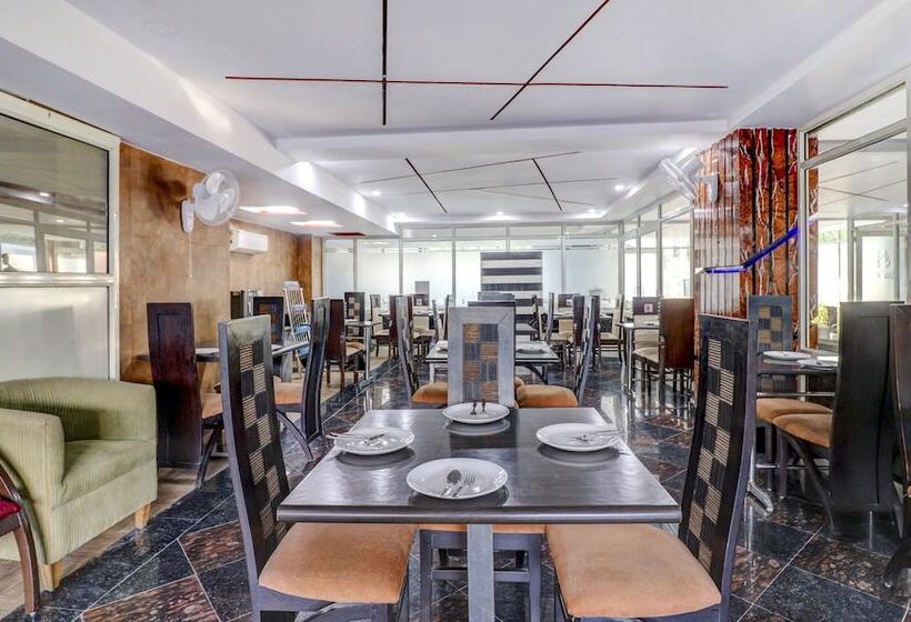 בית מלון כפרי Grand Manor