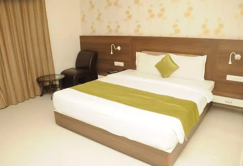 Hotelli Madhuvan Suites By Blues