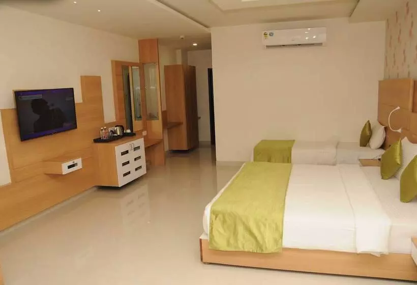 Hotelli Madhuvan Suites By Blues