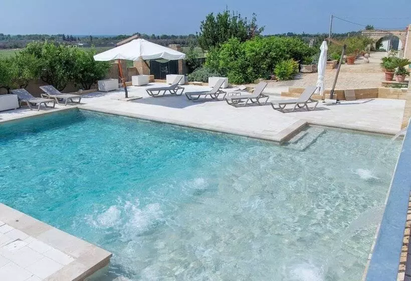 Maaseutuhotelli Masseria Bufolaria