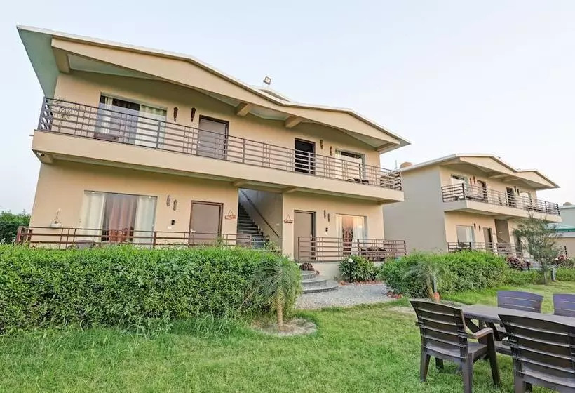 ホテル Treebo Kaira Resort With Pool View, 5 Km From Jim Corbett Jungle Safari