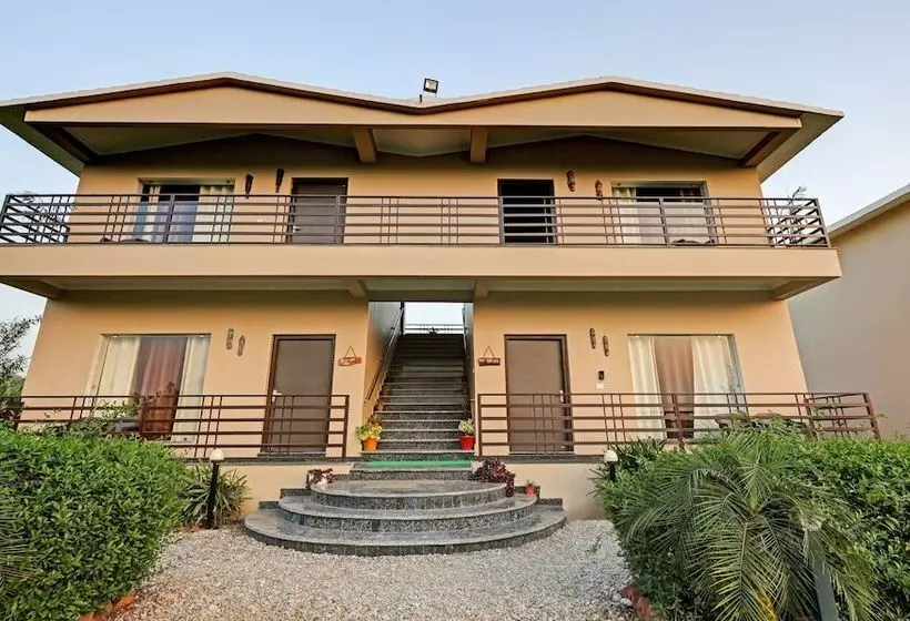 ホテル Treebo Kaira Resort With Pool View, 5 Km From Jim Corbett Jungle Safari