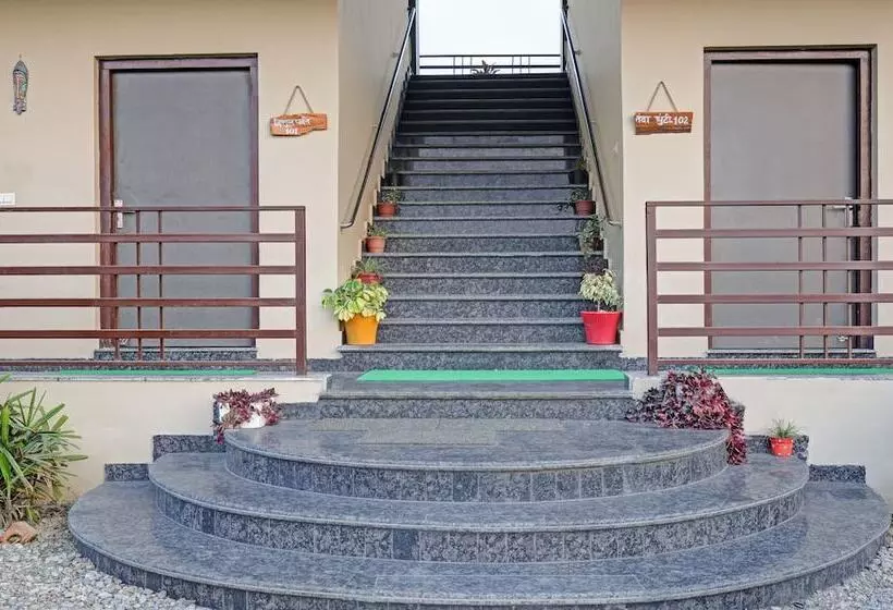 ホテル Treebo Kaira Resort With Pool View, 5 Km From Jim Corbett Jungle Safari
