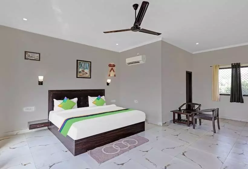ホテル Treebo Kaira Resort With Pool View, 5 Km From Jim Corbett Jungle Safari