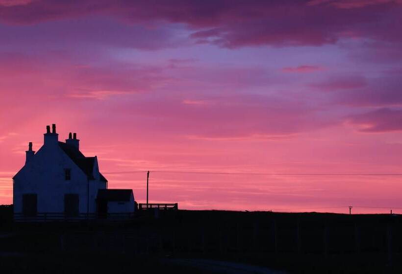 Kirkapol Beach Pod   Ebb