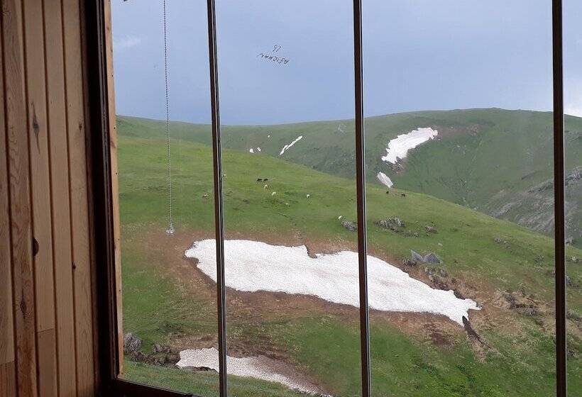 Migroras Otel & Restaurant Karestel Yaylasi